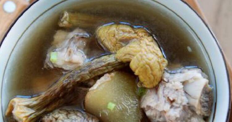 干松茸排骨汤