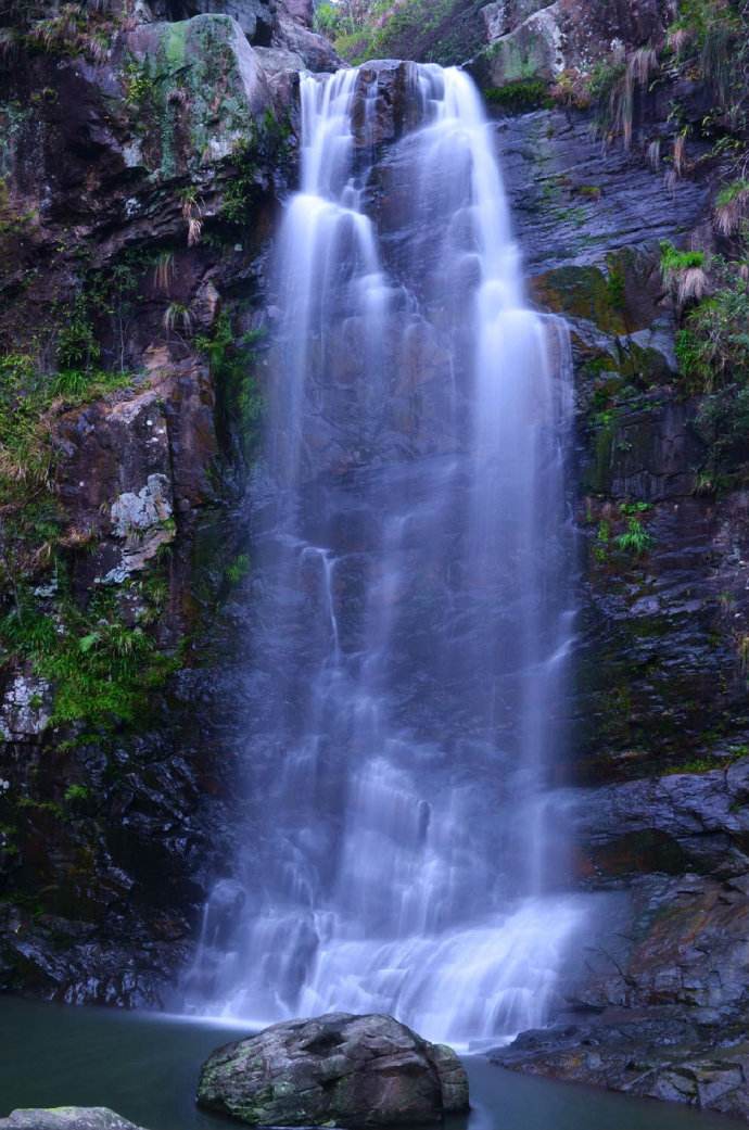 data-id="gnwzjho4os">赤岩山(chiyanshan),别名银坑山,是浙江省平阳