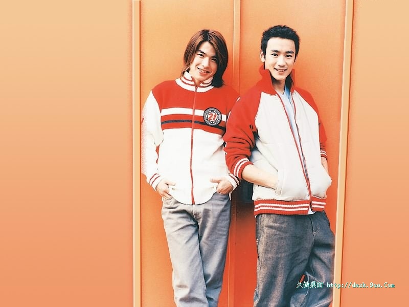  p>李威(leewei),1980年7月9日出生于中国台湾台北市,中国男演员,歌手