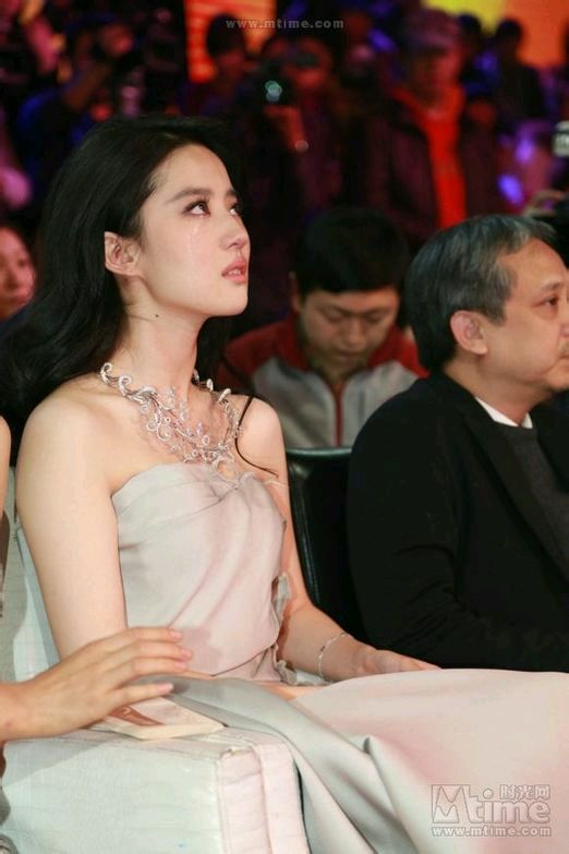  /a>》系列三部曲之第二部,由 a target="_blank" href="/item/陈嘉上