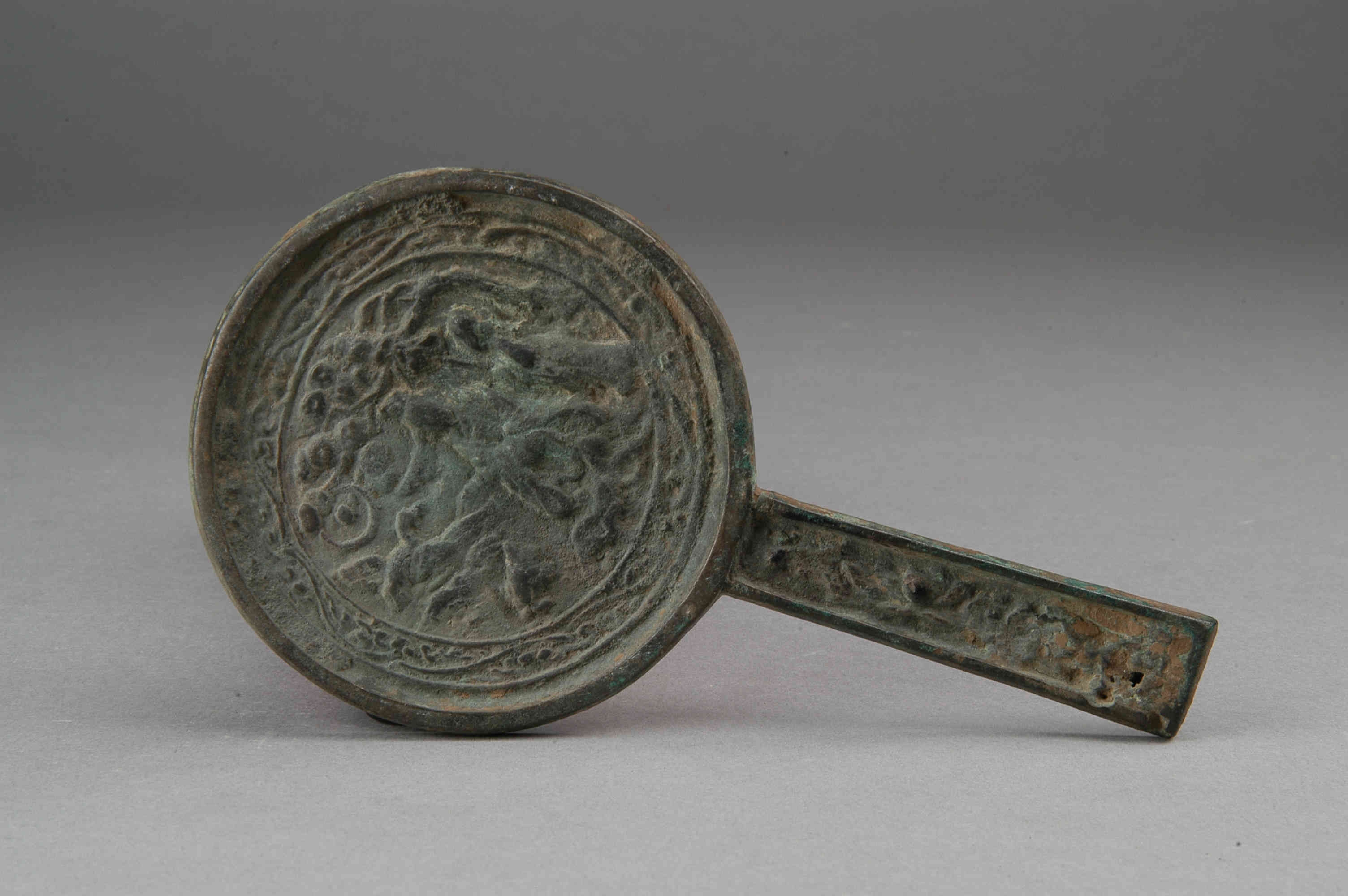 宋有柄仙人铜镜