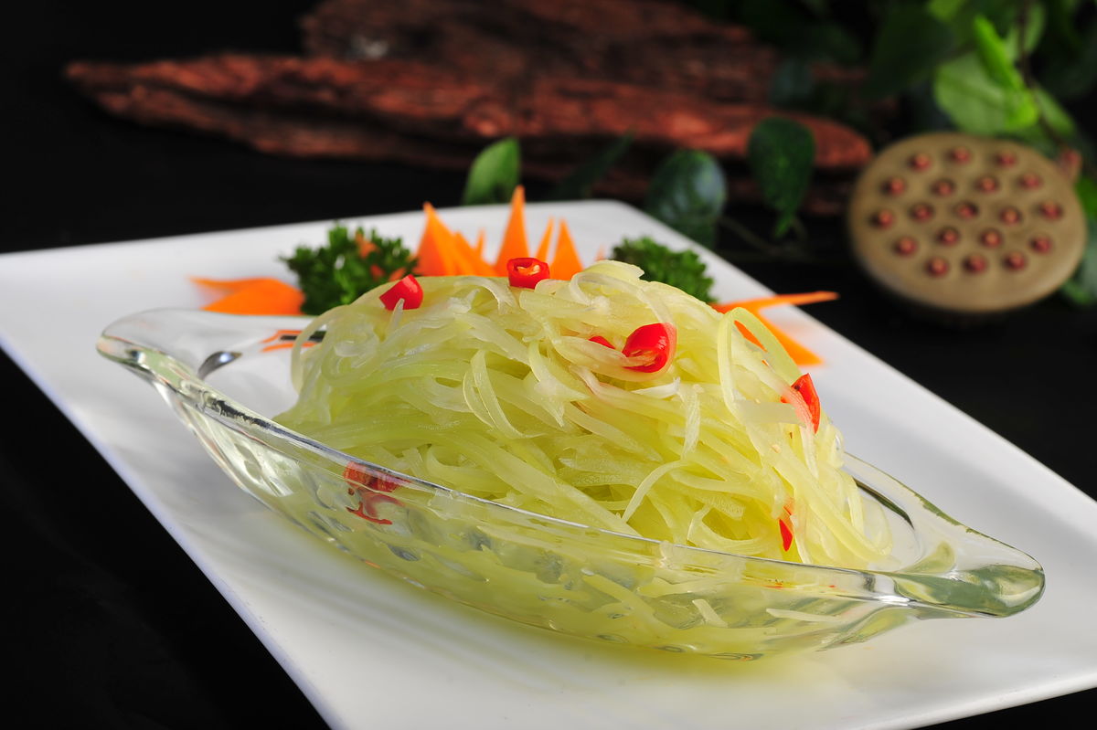 data-lemmaid="1156895">莴笋 /a>的肉质嫩,茎可生食,凉拌,炒食,干制