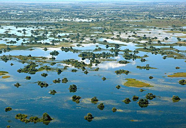  p>奥卡万戈三角洲(okavango delta),别名为"奥卡万戈沼泽",位于非洲 