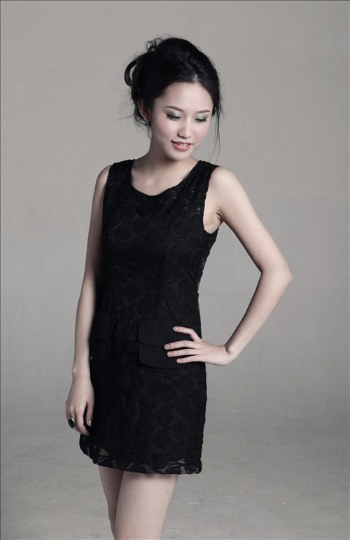  p>哈森,1990年7月29日出生于内蒙古自治区,中国内地女演员. /p>