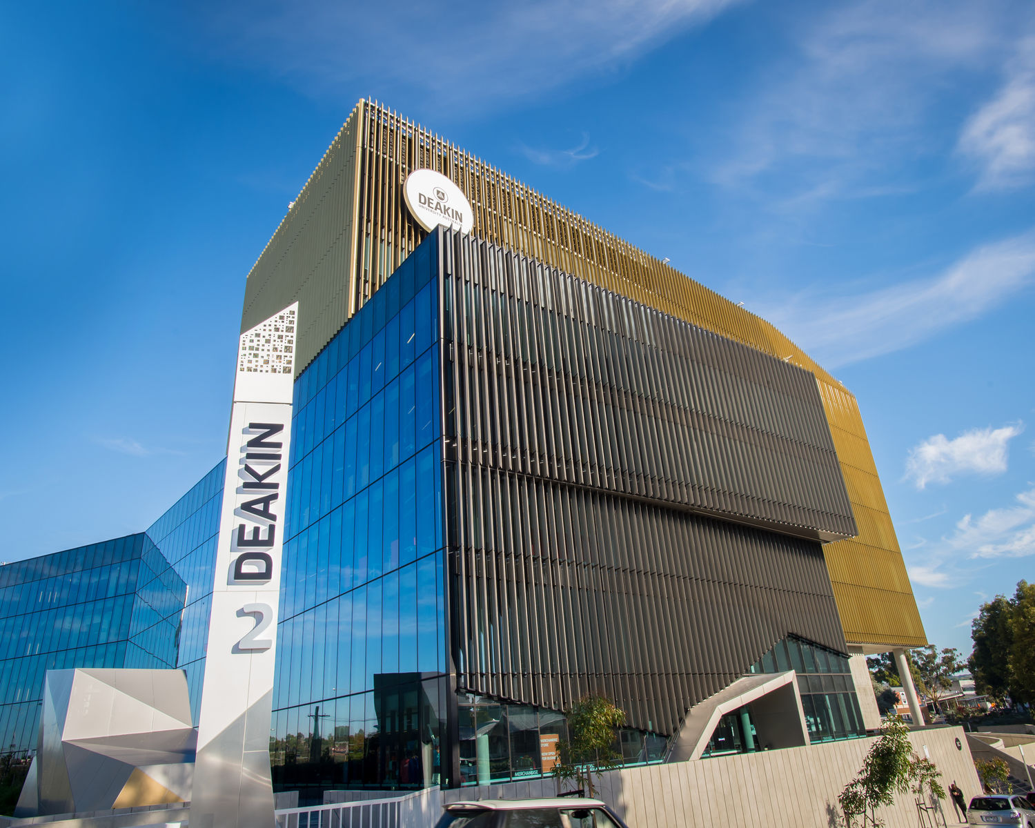  p>迪肯大学 (deakin university)始建于1974年,坐落于 a target="