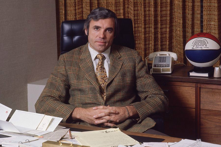  p>戴夫·德布斯切尔(dave debusschere,1940年10月16日—2003年5月14