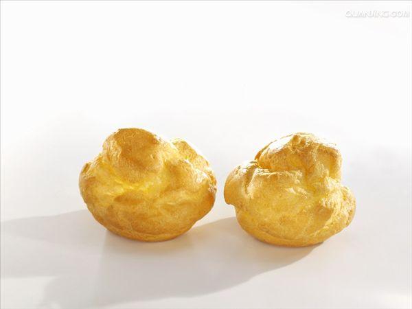  p>泡芙(puff)是一种源自意大利的甜食.