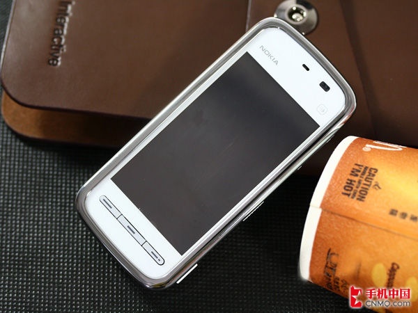  p>诺基亚5238是一款手机,操作系统为symbianv5. /p>