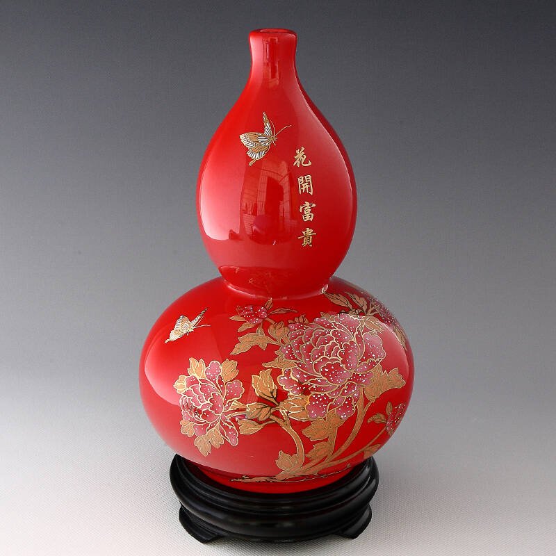 源远流长,千百年来在众多色彩斑斓的瓷器中唯独没有大红色高温红釉瓷