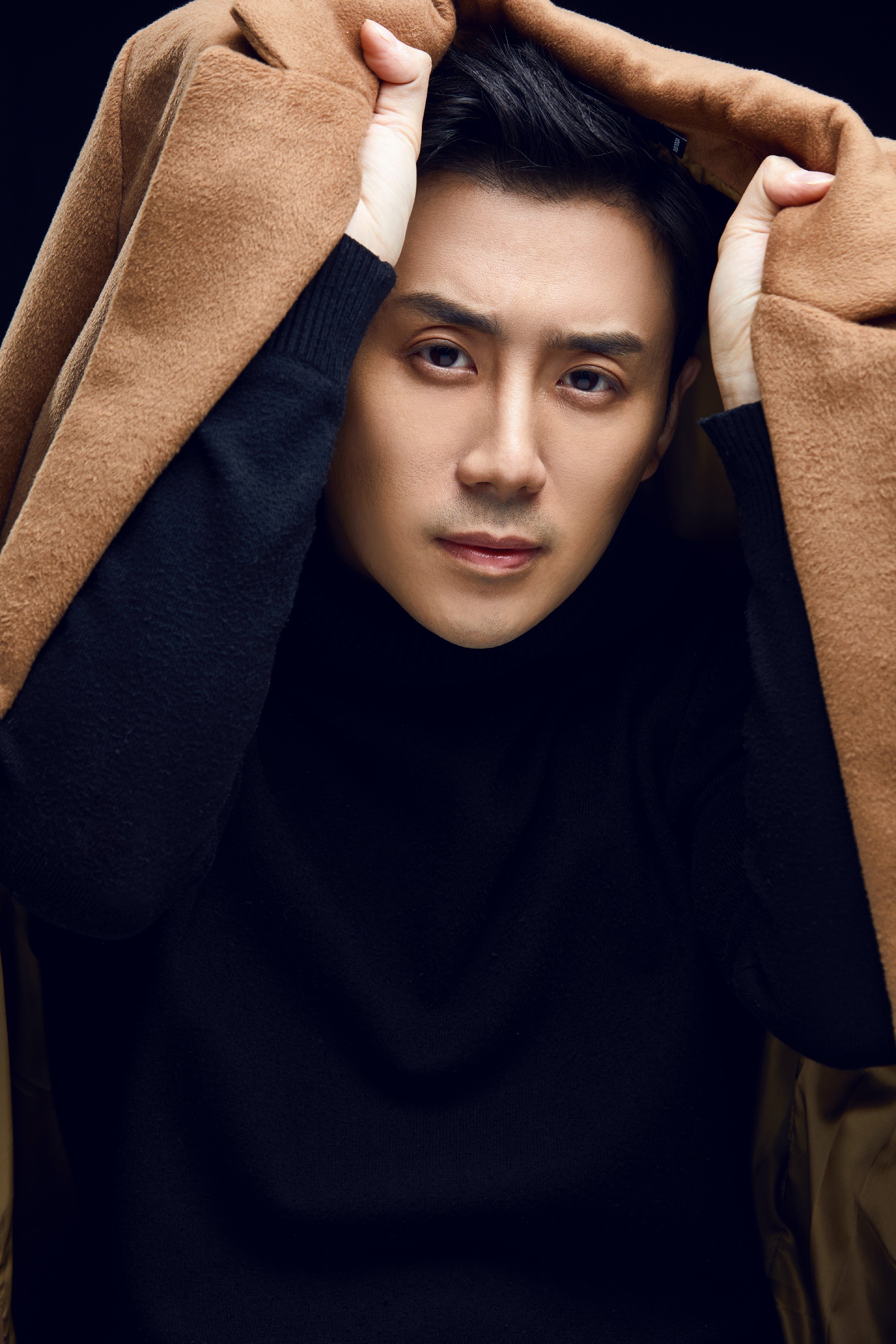  p>阎行一,1987年5月24日出生于辽宁省抚顺市,毕业于 a target="