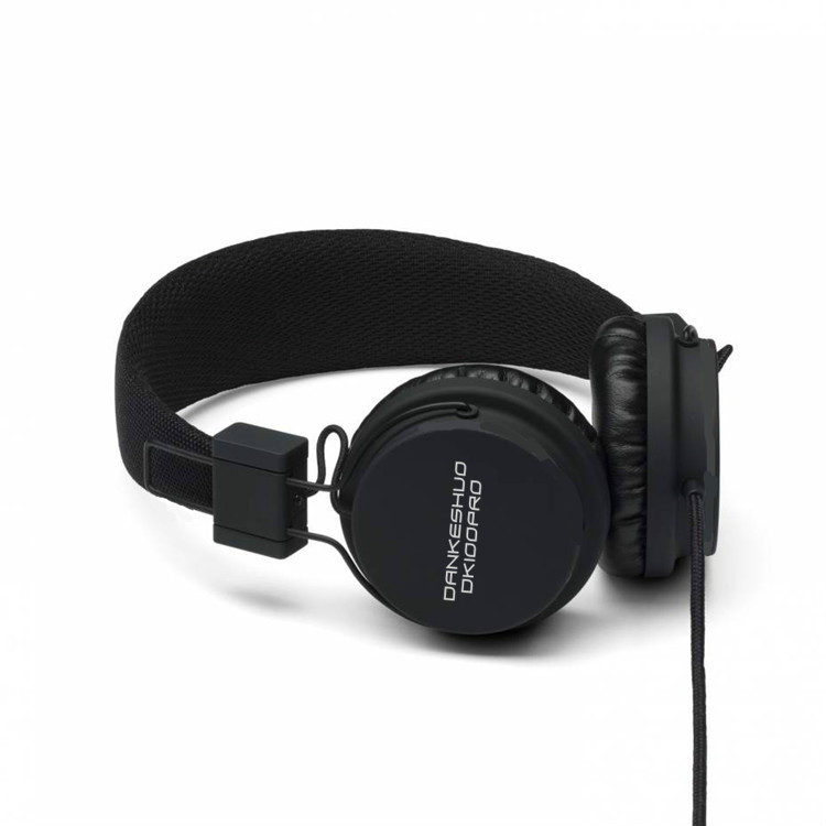  p>耳机(earphones; headphones; head-sets; earpieces)是一对 a