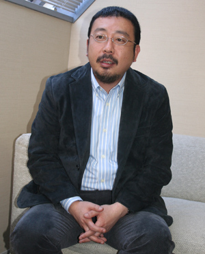 是:蜘蛛女,隙,牺牲咒,金发怪谈和死亡前兆,是由白石加代子 , 远藤章造