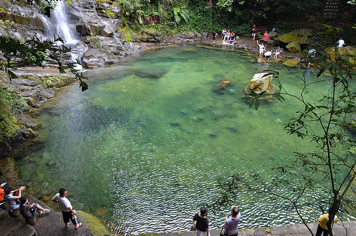 data-lemmaid="678897">鼎湖山 /a>飞水潭,又名 a target="_blank"