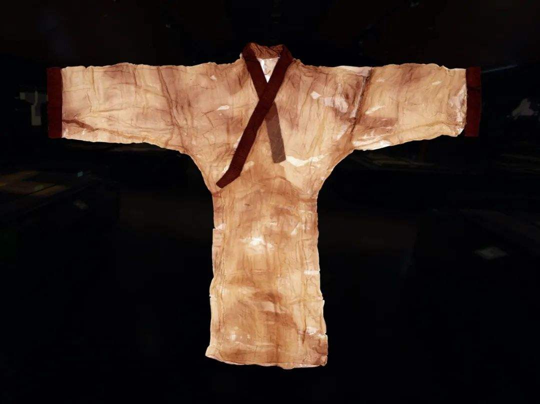 西汉直裾素纱襌衣，古代中国的织物代表_百科TA说