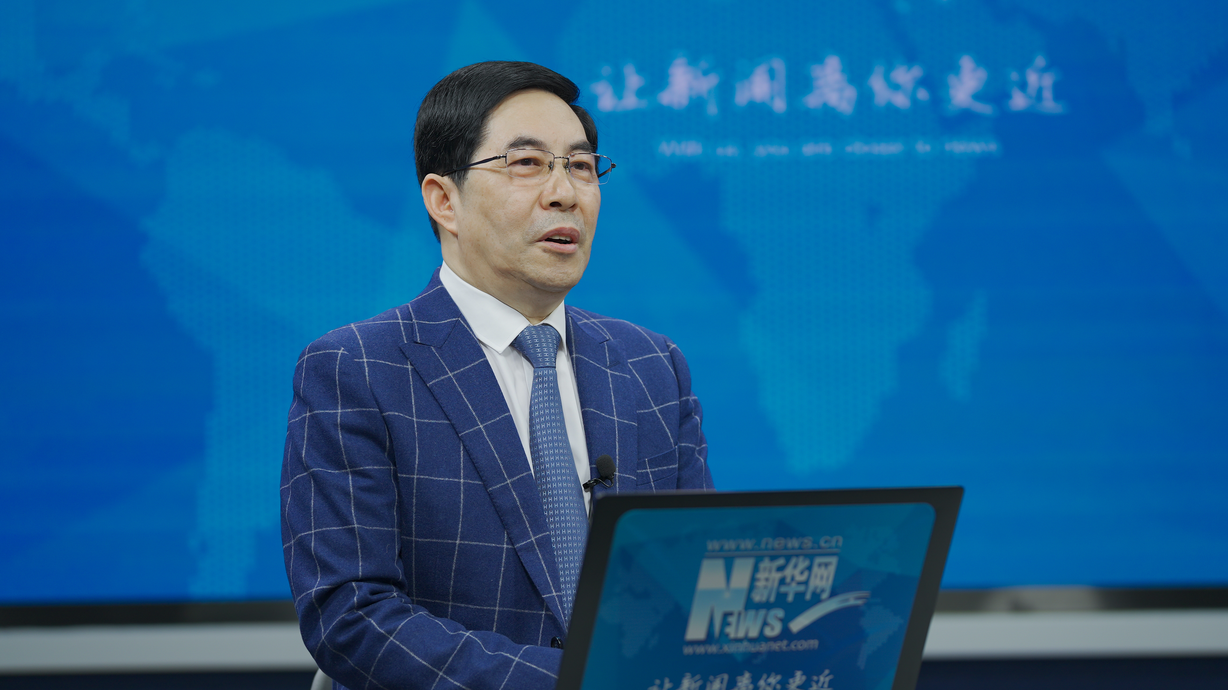 李世荣