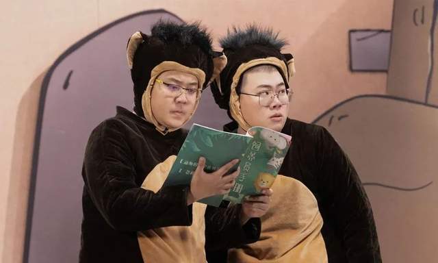 土豆和吕严，怪人的「默契」_百科TA说