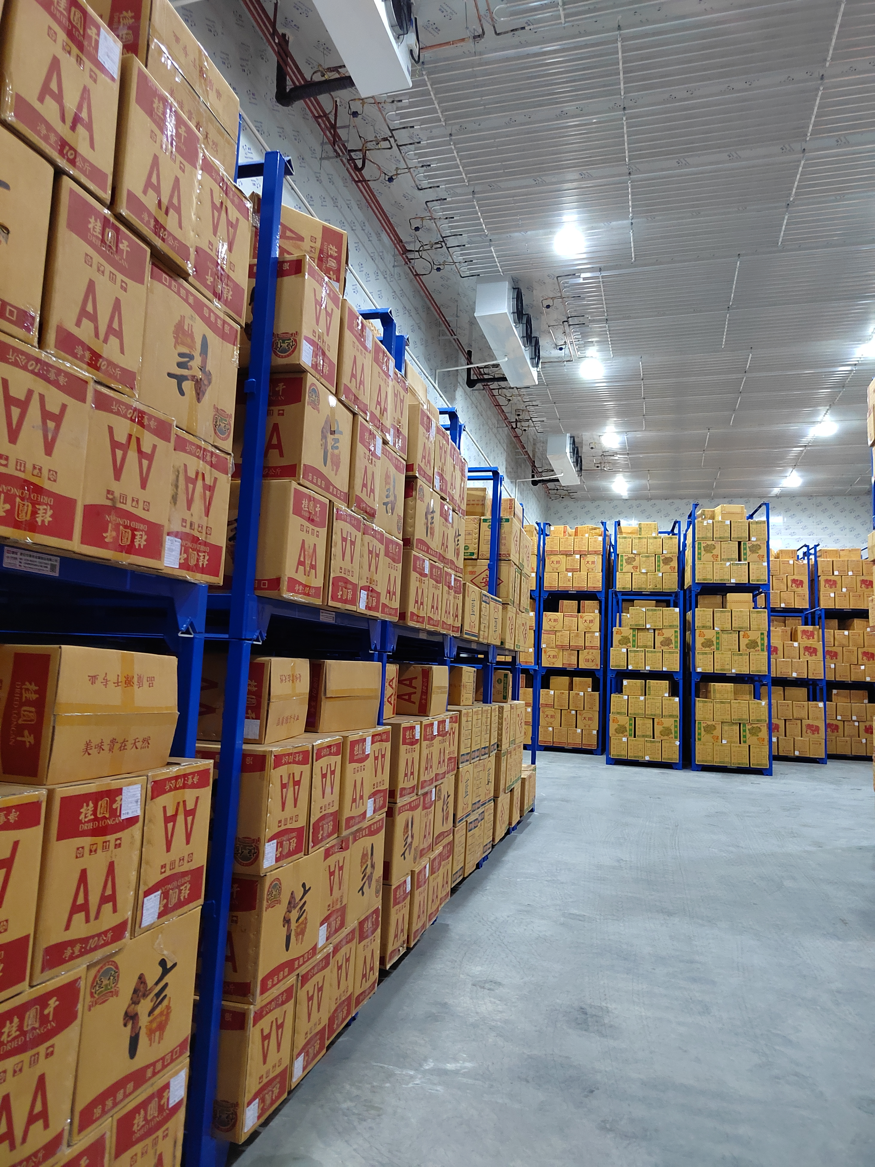 法定代表人周亚琴,公司经营范围包括:许可项目:食品销售;道路货物运输