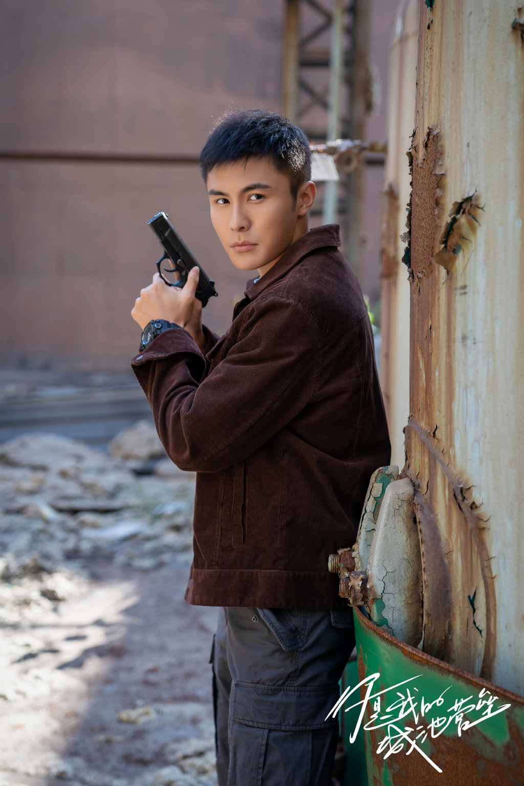  p data-id="2k0qn9n8fzj">束文波, a target