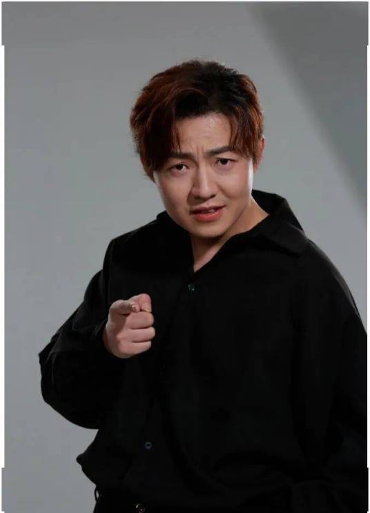 杜亭君