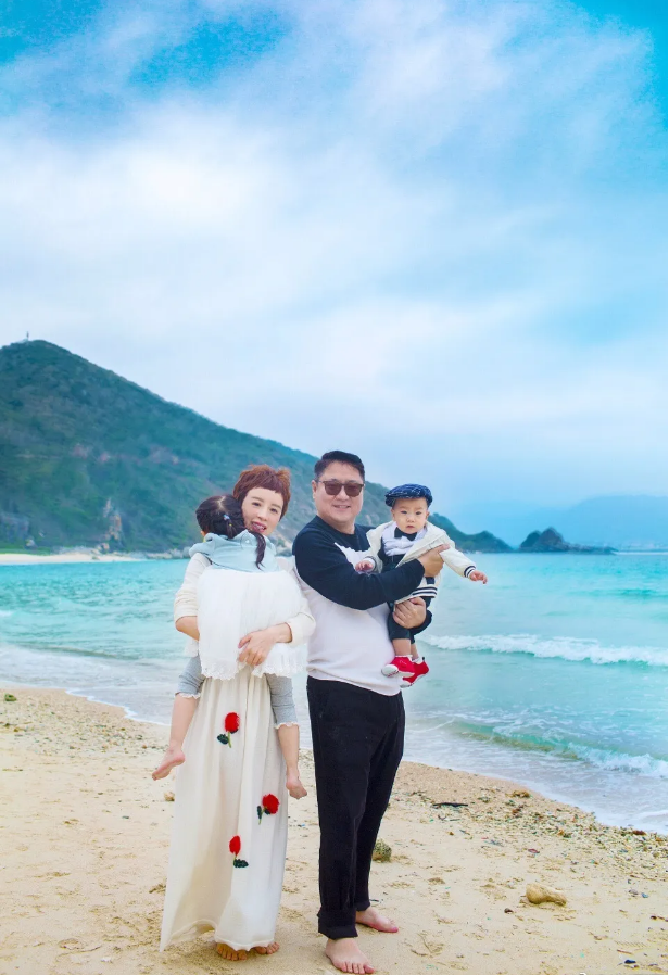 内地版“向太”上位史，有点手段·····_百科TA说