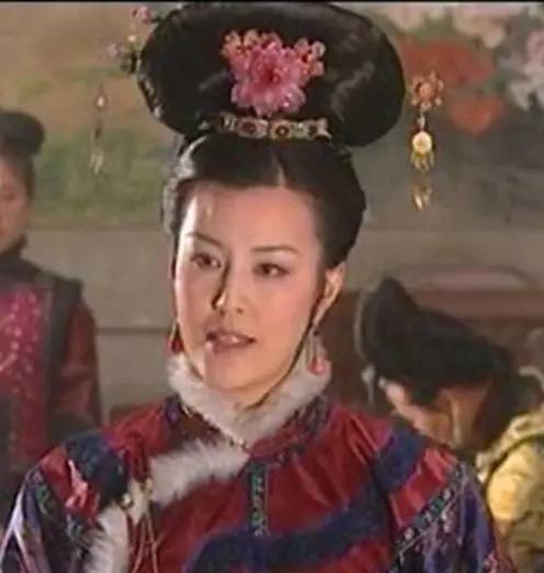 1663年3月20日),原姓佟,汉军正蓝旗人(康熙帝登基后先改隶汉军镶黄旗