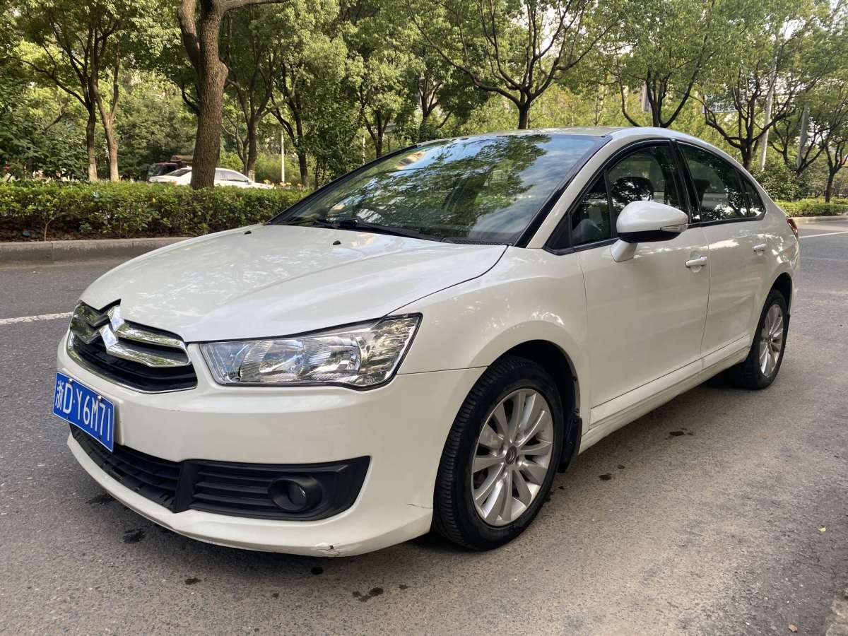 2013款东风雪铁龙世嘉两厢 1.6l 自动乐尚型
