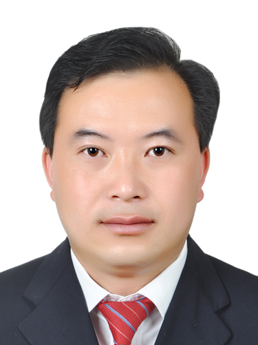 class="ref" data-ctrid="2bynbklkcjs">杨显邦,男,现任贵州省黔西县 