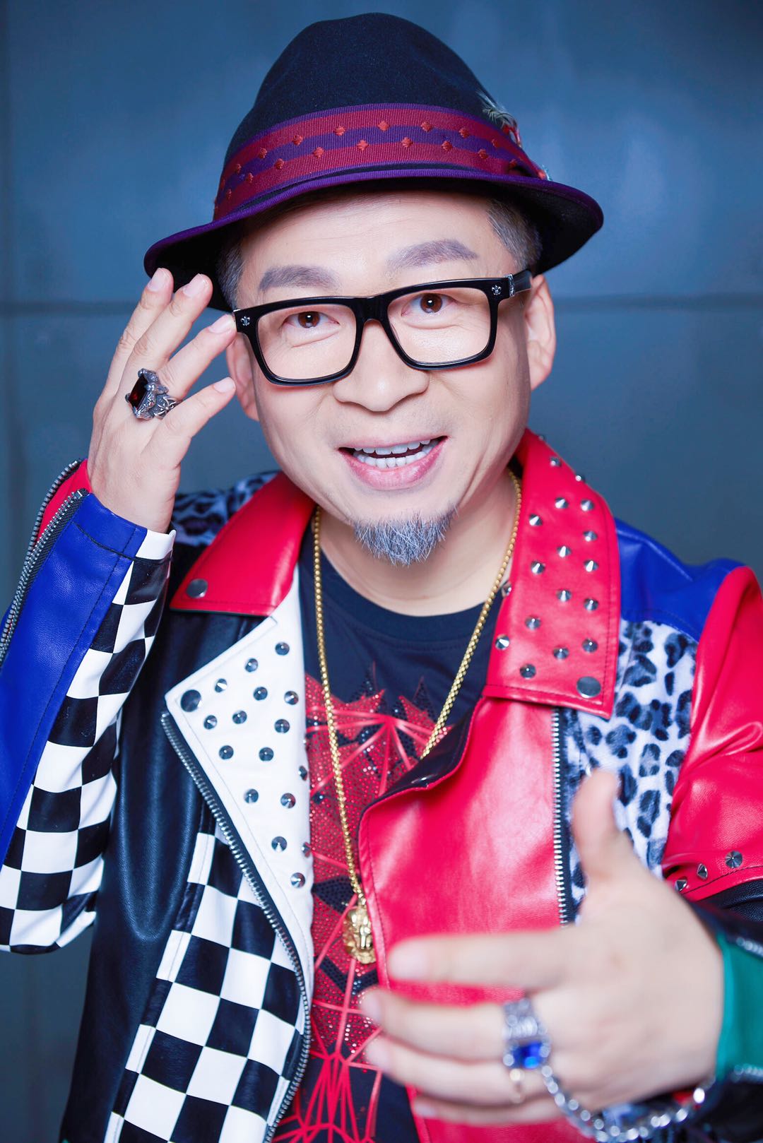 老猫,本名刘原龙,中国内地男歌手,音乐制作