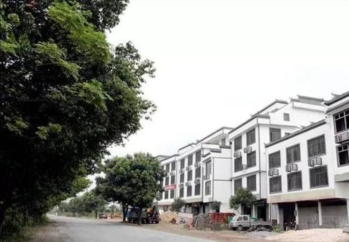  p>东江乡,隶属江西省赣州市 a target="_blank" href="/item/龙南市