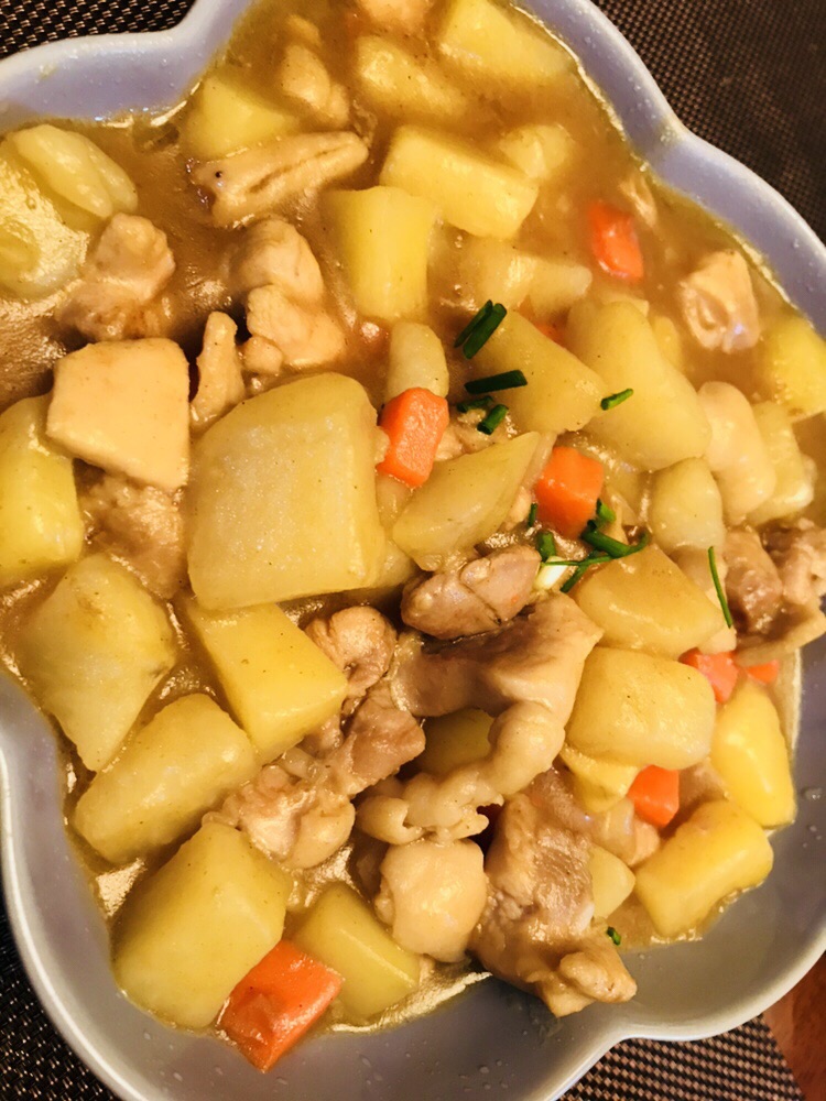 咖喱土豆鸡丁