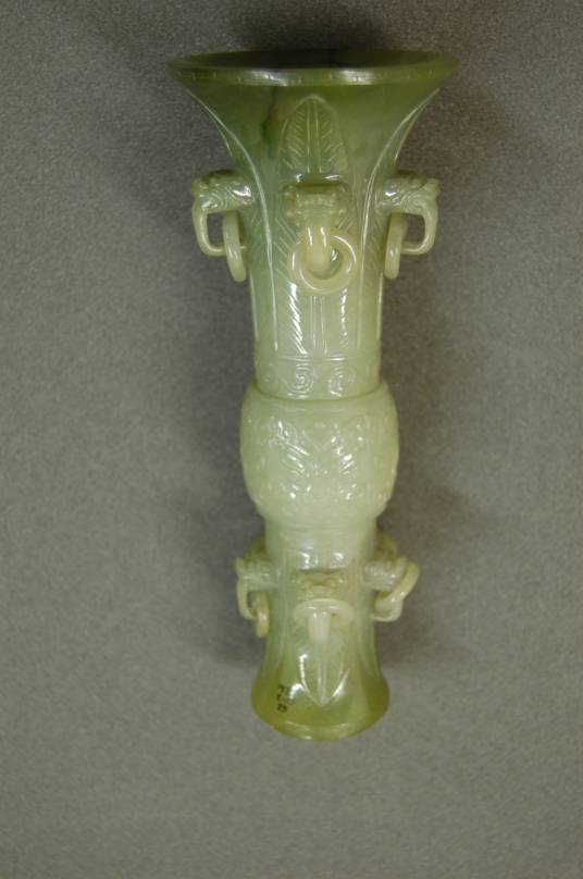 清代玉制兽首衔环花觚_百度百科