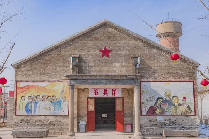  p>湘江人民公社位于广州市,餐馆类型是湘菜. /p>