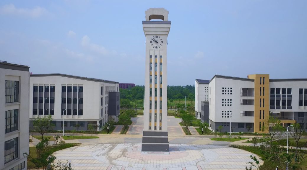 简称桐城八中,坐落在桐城市东部新城学苑路,是 a target="_blank"