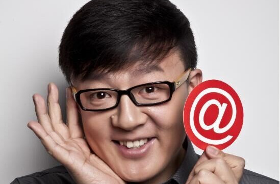 生于1981年,2006年9月,刚子考入辽宁人民广播电台故事台,成为一名主持