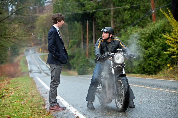  p data-id="go06mfzjgt">《惊魂序曲》是tucker gates执导的惊悚恐怖