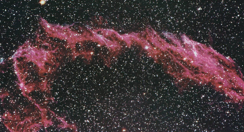 8048595" data-lemmaid="8048595">面纱星云 /a>明亮的部分之一ngc 6