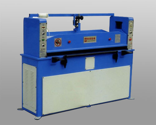 液压裁断机