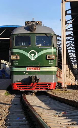  p> a href="#" data-lemmaid="8377661">东风型内燃机车 /a>是大连