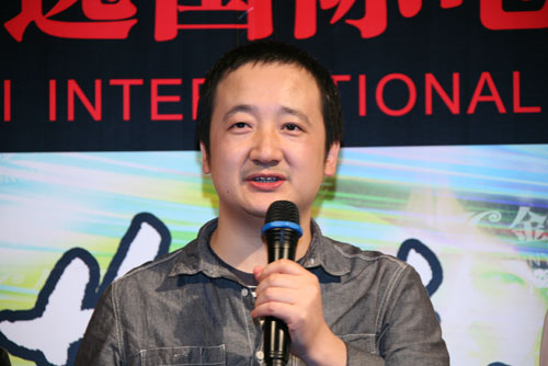  p data-id="gnbx2v95aw">韩杰,1977年出生于山西省孝义市,中国内地