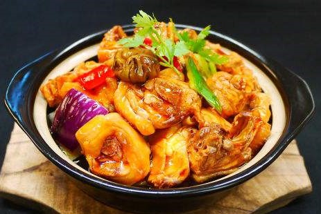 鲍汁焖鸡肉