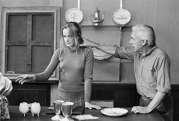 >(robert bresson) /i>,1901年9月25日出生于法国奥弗涅,法国电影导演