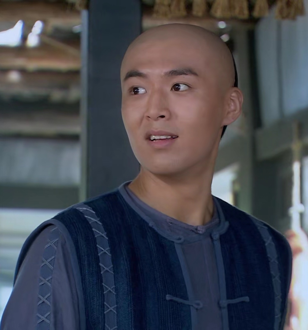 >柳青是电视剧《 a target="_blank" href="/item/还珠格格/10120766"