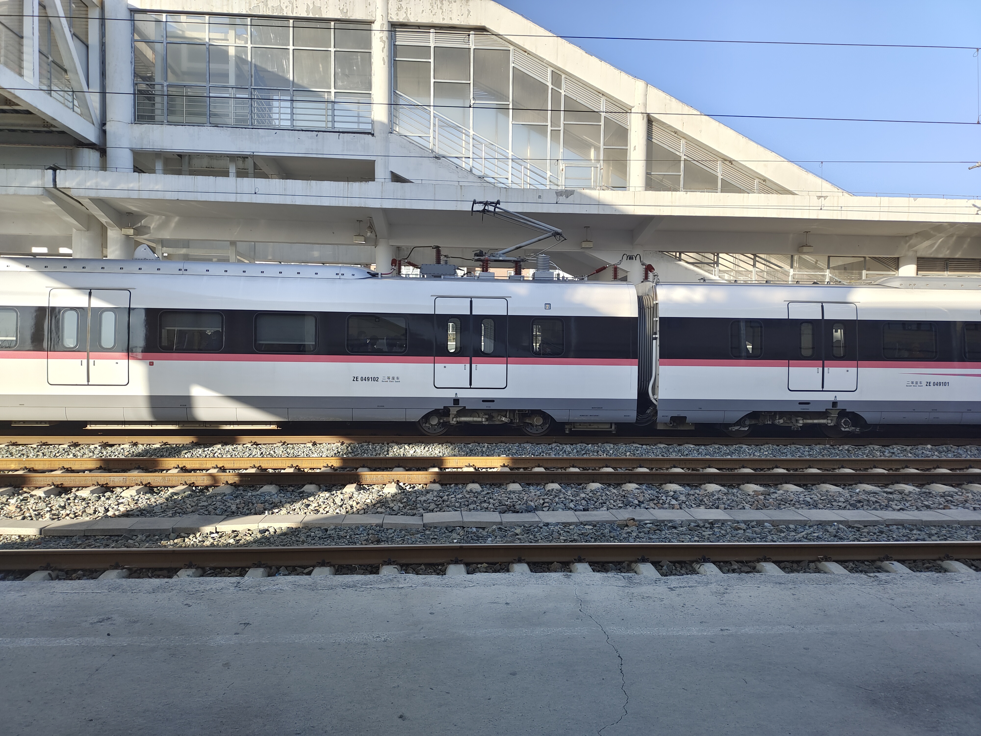 和谐号crh6型电力动车组