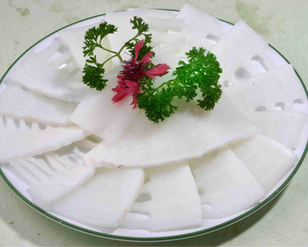  p>水发玉兰片玉兰片形似玉兰花瓣,为春季油炸糕点. /p>