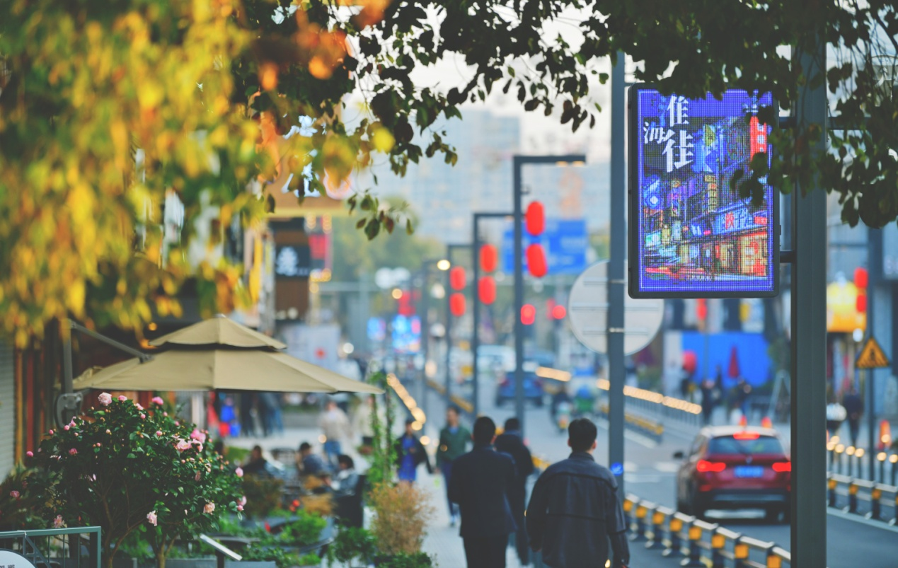  p data-id="gnazol4iml">淮海街位于苏州市虎丘区,南起玉山路,北接