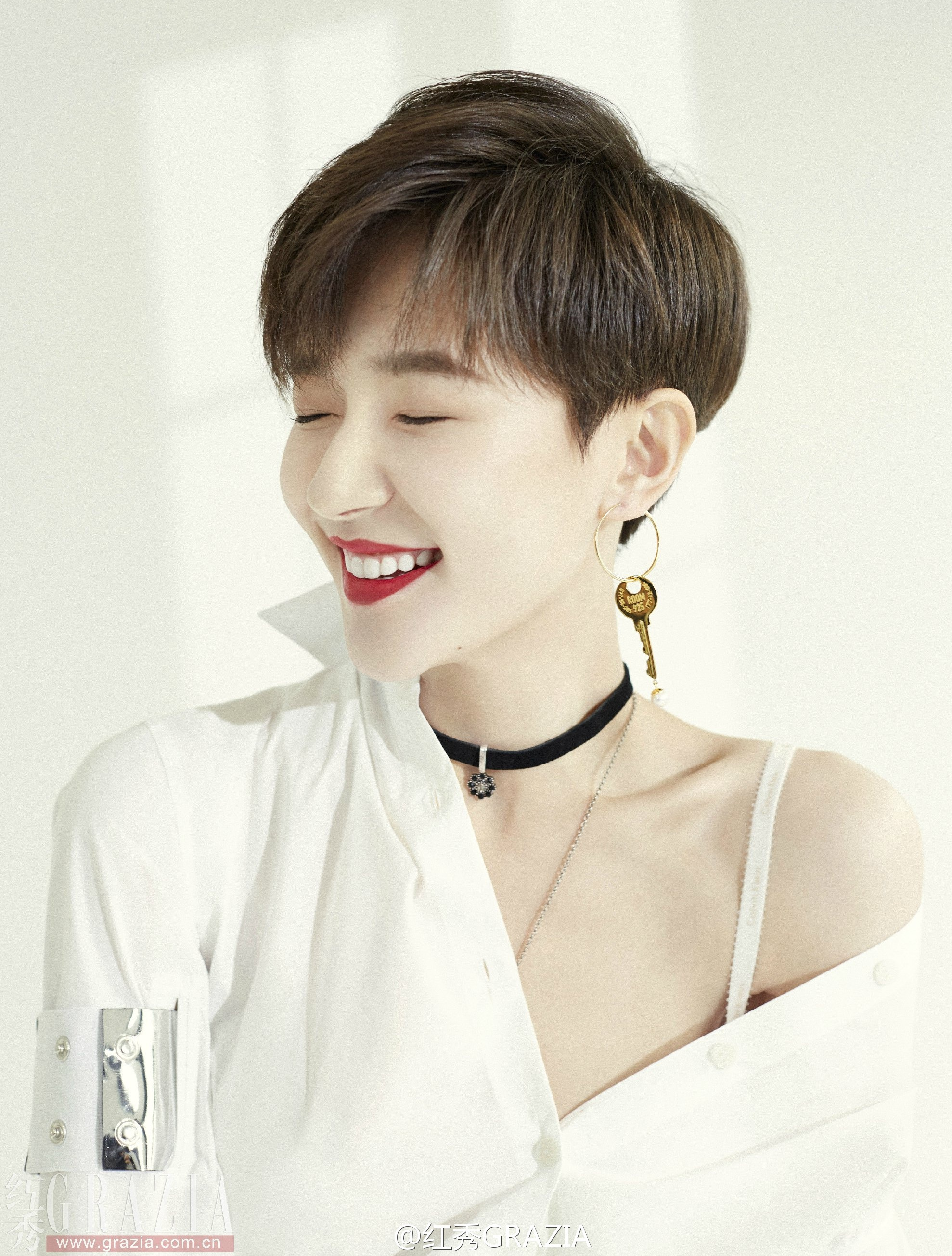  p>焦俊艳,1987年5月6日出生于安徽省马鞍山市,中国内地女演员,毕业于