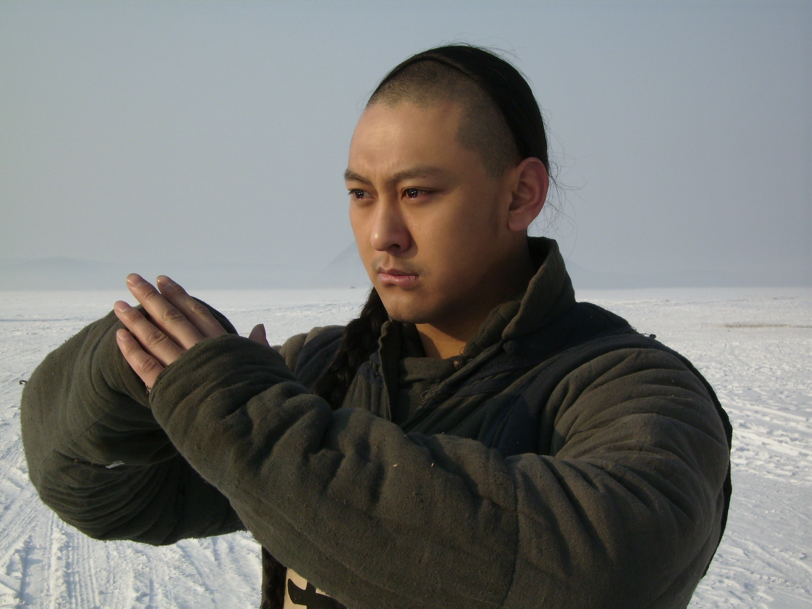  p data-id="t0vyvc7yauhf">杨震,汉族,中国内地男演员,毕业于上海