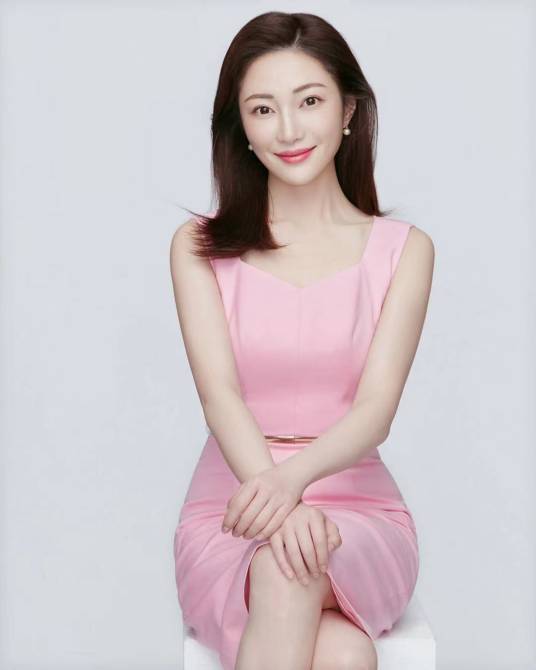 白影（中央电视台财经频道主持人、记者）_百度百科