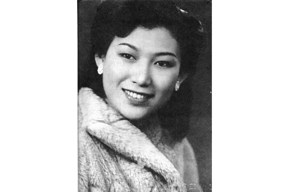  p>童芷苓 (1922年8月21日-1995年7月6日),原籍江西省南昌市,生于天津