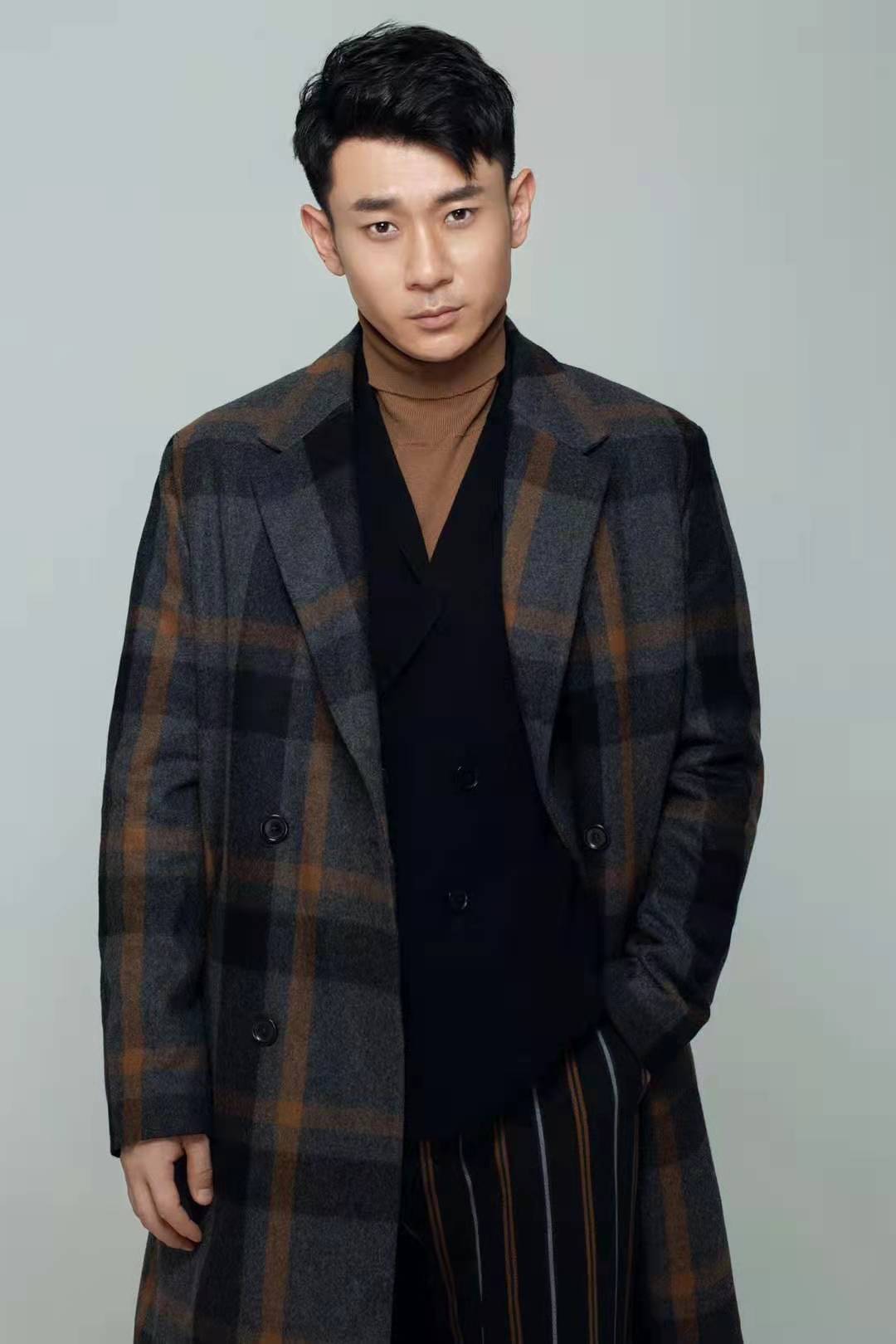  p data-id="gnwiyjh2kq">赵冉,4月8日出生于河北省,中国内地男演员